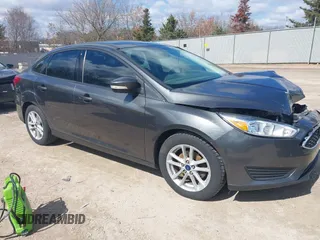 2018 Ford Focus SE with VIN 1FADP3F26JL249433, listed as a IAAI auction lot 41871395 with 131,357 mi miles. Bid and sale history available at carsss.com. Image 1.
