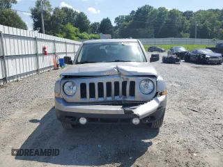 2016 Jeep Patriot Sport with VIN 1C4NJRBB2GD511783, listed as a Copart auction lot 62000425 with 96,260 mi miles and Salvage title. Bid and sale history available at DreamBid. Image 5.