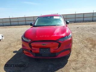 2024 Ford Mustang Mach-E Premium z VIN 3FMTK3SU2RMA02489, wystawiony jako IAAI lot #41826850 z przebiegiem 28 640 mil mil oraz . Historia ofert i sprzedaży dostępna na DreamBid. Obrazek 12.