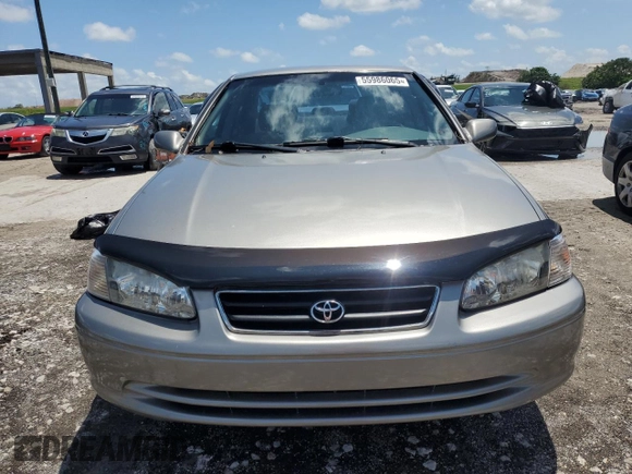 2001 Toyota Camry CE with VIN 4T1BG22K11U106302, listed as a Copart auction lot 55986065 with 151,932 mi miles and Salvage Title. Bid and sale history available at DreamBid. Image 5.