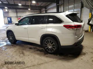 2018 Toyota Highlander SE with VIN 5TDJZRFHXJS542815, listed as a Copart auction lot 57304995 with 124,052 mi miles and Salvage title. Bid and sale history available at DreamBid. Image 2.