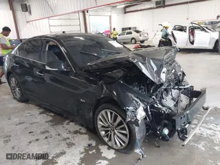 2019 Infiniti Q50 3.0t LUXE with VIN JN1EV7AP1KM512392, listed as a IAAI auction lot 40055915 with 103,485 mi miles. Bid and sale history available at carsss.com. Image 1.