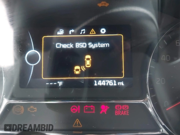 2015 Kia Optima SX Turbo with VIN 5XXGR4A62FG391450, listed as a IAAI auction lot 41692233 with 144,761 mi miles. Bid and sale history available at carsss.com. Image 7.