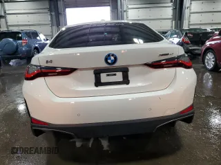 2024 BMW i4 xDrive40 z VIN WBY83FB06RFT27327, wystawiony jako Copart lot #84040704 z przebiegiem 5 137 mil mil oraz Szkoda całkowita • Salvage title. Historia ofert i sprzedaży dostępna na DreamBid. Obrazek 6.