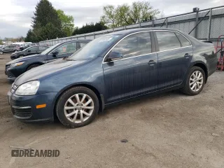 2010 Volkswagen Jetta Limited Edition с VIN 3VWRZ7AJ6AM032265, выставлен на аукционе Copart как лот 53852485 с пробегом 118 996 миль миль и Списание • Salvage title. История ставок и продаж доступна на DreamBid. Изображение 1.