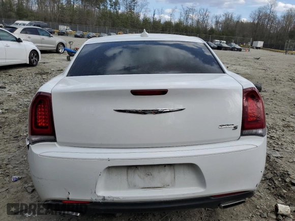 2019 Chrysler 300 S with VIN 2C3CCABG8KH609442, listed as a Copart auction lot 51114035 with 97,468 mi miles and Salvage Title. Bid and sale history available at DreamBid. Image 6.