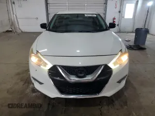 2017 Nissan Maxima SV z VIN 1N4AA6AP1HC420723, wystawiony jako Copart lot #58757085 z przebiegiem 84 714 mil mil oraz Czysty tytuł • Clean title. Historia ofert i sprzedaży dostępna na DreamBid. Obrazek 5.