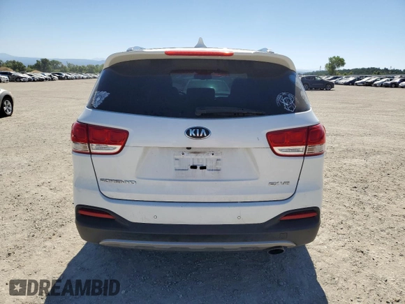 2017 Kia Sorento EX с VIN 5XYPHDA5XHG303074, выставлен на аукционе Copart как лот 61449155 с пробегом 140 245 миль миль и Списание • Salvage title. История ставок и продаж доступна на DreamBid. Изображение 6.
