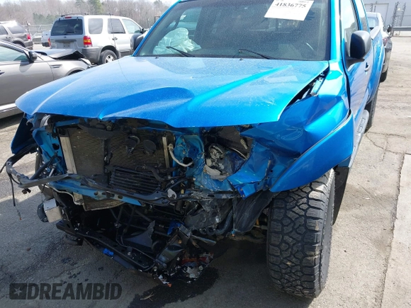 2011 Toyota Tacoma with VIN 5TFUU4EN1BX016557, listed as a IAAI auction lot 41836775 with 123,879 mi miles. Bid and sale history available at carsss.com. Image 6.