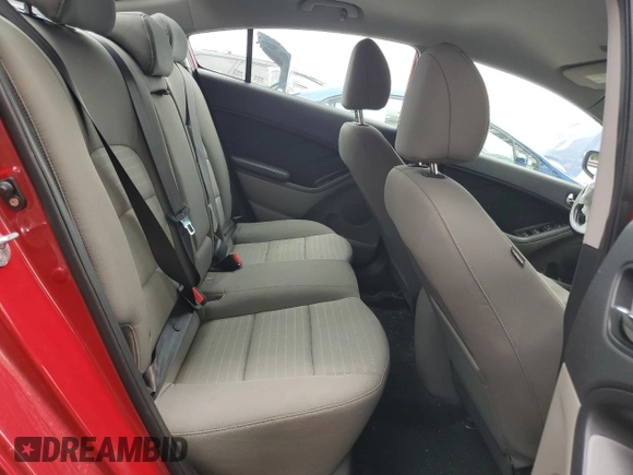 2016 Kia Forte EX z VIN KNAFX4A87G5612031, wystawiony jako Copart lot #62722214 z przebiegiem 124 837 mil mil oraz Nie do naprawy • Non repairable. Historia ofert i sprzedaży dostępna na DreamBid. Obrazek 10.