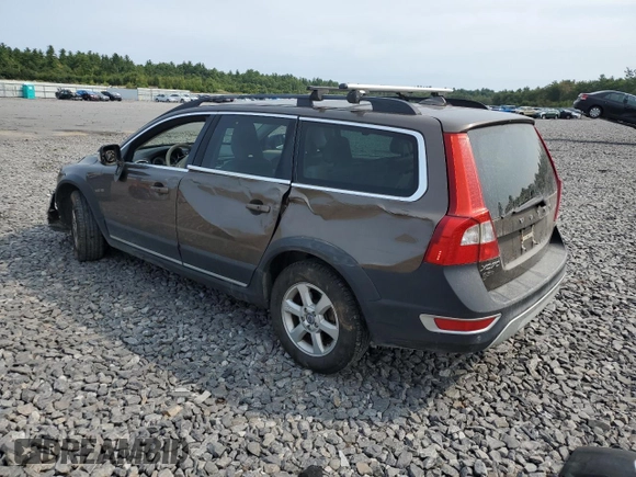 2013 Volvo XC70 3.2L with VIN YV4940BZ6D1168035, listed as a Copart auction lot 71099204 with 132,360 mi miles and Salvage Title. Bid and sale history available at DreamBid. Image 2.