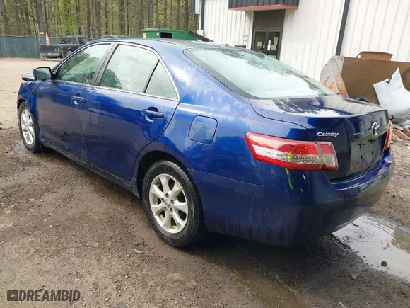 2011 Toyota Camry LE with VIN 4T1BF3EK2BU688013, listed as a IAAI auction lot 41923491 with 226,203 mi miles. Bid and sale history available at carsss.com. Image 3.