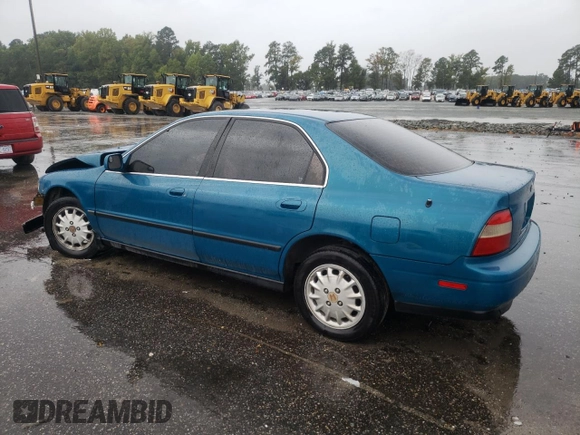 1995 Honda Accord LX with VIN 1HGCD5631SA066149, listed as a Copart auction lot 73461324 with 196,561 mi miles and Salvage Title. Bid and sale history available at DreamBid. Image 2.