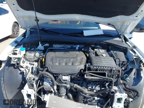 2022 Volkswagen Tiguan SE R-Line Black with VIN 3VVCB7AX4NM165115, listed as a IAAI auction lot 41624320 with 18,074 mi miles and . Bid and sale history available at DreamBid. Image 10.