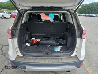 2016 Ford Escape SE с VIN 1FMCU9GX0GUB00929, выставлен на аукционе IAAI как лот 42503267 с пробегом 95 079 миль миль и . История ставок и продаж доступна на DreamBid. Изображение 9.