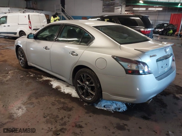 2012 Nissan Maxima 3.5 S with VIN 1N4AA5AP9CC808060, listed as a IAAI auction lot 41398701 with 136,824 mi miles. Bid and sale history available at carsss.com. Image 3.
