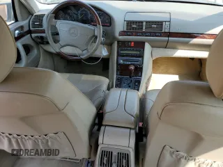1999 Mercedes-Benz S-Class with VIN WDBGA51G0XA421692, listed as a Copart auction lot 70390134 with 168,234 mi miles and Clean Title. Bid and sale history available at carsss.com. Image 8.