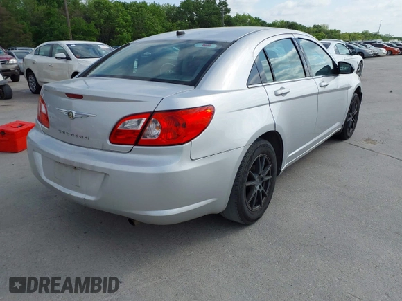 2008 Chrysler Sebring LX с VIN 1C3LC46K98N296580, выставлен на аукционе IAAI как лот 42061791 с пробегом 192 841 миль миль и . История ставок и продаж доступна на DreamBid. Изображение 4.