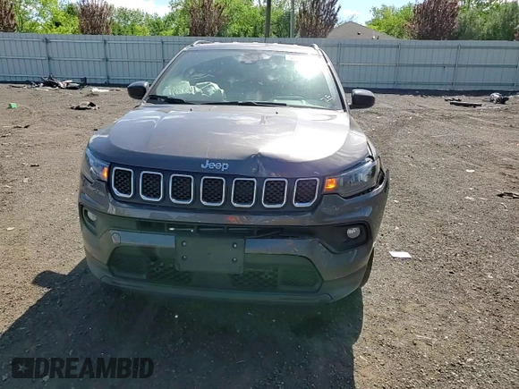 2023 Jeep Compass Latitude с VIN 3C4NJDBNXPT561208, выставлен на аукционе Copart как лот 57342895 с пробегом 17 386 миль миль и Списание • Salvage title. История ставок и продаж доступна на DreamBid. Изображение 13.