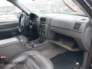 2003 Ford Explorer XLT с VIN 1FMZU73K43UB62353, выставлен на аукционе IAAI как лот 41736975 с пробегом Не указан миль и . История ставок и продаж доступна на DreamBid. Изображение 5.
