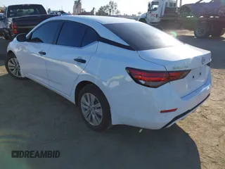 2024 Nissan Sentra S z VIN 3N1AB8BV1RY242422, wystawiony jako IAAI lot #41656999 z przebiegiem 20 254 mil mil oraz . Historia ofert i sprzedaży dostępna na DreamBid. Obrazek 3.