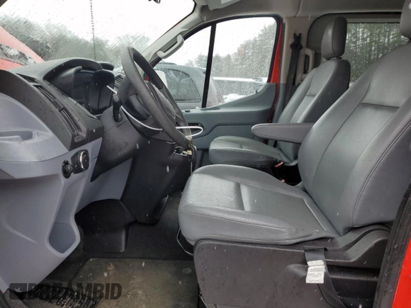 2019 Ford Transit Passenger XL z VIN 1FBZX2YM0KKA03028, wystawiony jako Copart lot #49730604 z przebiegiem 54 389 mil mil oraz . Historia ofert i sprzedaży dostępna na DreamBid. Obrazek 7.