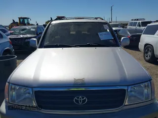 2000 Toyota Land Cruiser with VIN JT3HT05J7Y0080845, listed as a IAAI auction lot 41775966 with 187,436 mi miles. Bid and sale history available at carsss.com. Image 12.