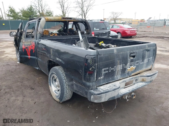 2003 Chevrolet Silverado 1500 LS with VIN 2GCEC19V731279716, listed as a IAAI auction lot 41105235 with 1 mi miles. Bid and sale history available at carsss.com. Image 3.
