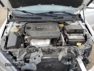 2015 Chrysler 200 S with VIN 1C3CCCBB2FN566004, listed as a Copart auction lot 61148745 with 120,397 mi miles and Clean title. Bid and sale history available at DreamBid. Image 11.