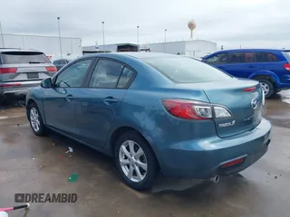 2011 Mazda 3 i Touring with VIN JM1BL1VG2B1425700, listed as a IAAI auction lot 42084171 with 162,310 mi miles. Bid and sale history available at carsss.com. Image 3.