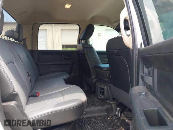 2020 Ram 2500 Tradesman with VIN 3C6UR5CL9LG258440, listed as a IAAI auction lot 42073257 with 33,489 mi miles and . Bid and sale history available at DreamBid. Image 8.