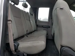 2019 Ford F-250 XL z VIN 1FT7X2B61KEF55620, wystawiony jako Copart lot #44321215 z przebiegiem 105 823 mil mil oraz Szkoda całkowita • Salvage title. Historia ofert i sprzedaży dostępna na DreamBid. Obrazek 10.
