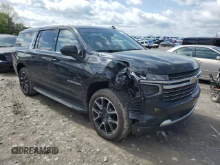 2022 Chevrolet Suburban LT with VIN 1GNSKCKD3NR163370, listed as a Copart auction lot 51727204 with 72,790 mi miles and Clean Title. Bid and sale history available at DreamBid. Image 4.