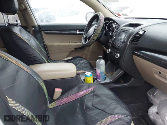 2013 Kia Sorento EX with VIN 5XYKUCA6XDG385102, listed as a IAAI auction lot 41237922 with 149,420 mi miles. Bid and sale history available at carsss.com. Image 5.