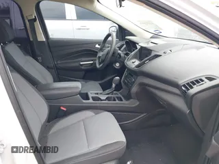 2017 Ford Escape SE with VIN 1FMCU0GD0HUD19621, listed as a IAAI auction lot 42123026 with 105,664 mi miles and . Bid and sale history available at carsss.com. Image 5.