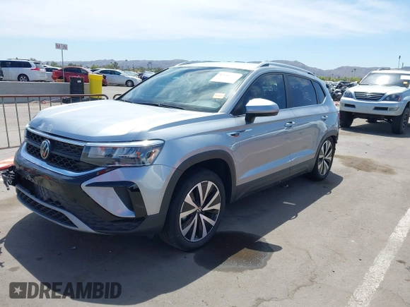 2022 Volkswagen Taos SE с VIN 3VVRX7B20NM100096, выставлен на аукционе IAAI как лот 42146351 с пробегом 17 522 миль миль и . История ставок и продаж доступна на DreamBid. Изображение 2.