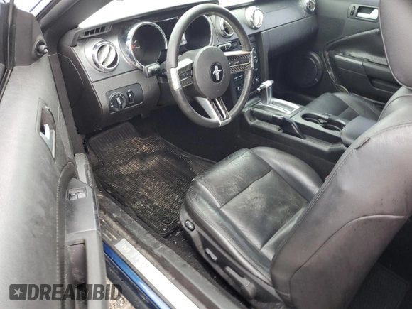2008 Ford Mustang Deluxe with VIN 1ZVHT80N185182565, listed as a Copart auction lot 61276625 with 172,421 mi miles and Salvage title. Bid and sale history available at DreamBid. Image 8.