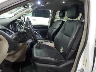 2015 Chrysler Town & Country Touring-L with VIN 2C4RC1CG6FR506525, listed as a Copart auction lot 53140895 with 113,647 mi miles and Salvage Title. Bid and sale history available at carsss.com. Image 7.