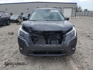 2022 Subaru Forester Premium with VIN JF2SKAEC4NH486706, listed as a Copart auction lot 61843155 with 27,161 mi miles and Salvage title. Bid and sale history available at DreamBid. Image 5.