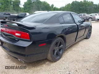 2014 Dodge Charger RT z VIN 2C3CDXCT2EH279653, wystawiony jako IAAI lot #42288528 z przebiegiem 167 378 mil mil oraz . Historia ofert i sprzedaży dostępna na DreamBid. Obrazek 4.