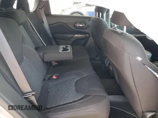 2019 Jeep Cherokee Latitude with VIN 1C4PJLCB2KD221024, listed as a Copart auction lot 63835365 with 61,364 mi miles and Salvage title. Bid and sale history available at DreamBid. Image 10.