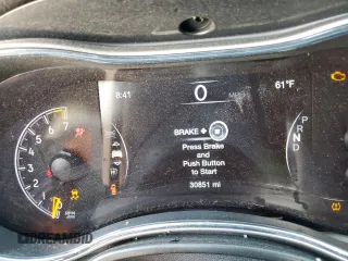 2021 Jeep Grand Cherokee Laredo X z VIN 1C4RJFAG5MC769505, wystawiony jako Copart lot #53570805 z przebiegiem 30 851 mil mil oraz Szkoda całkowita • Salvage title. Historia ofert i sprzedaży dostępna na DreamBid. Obrazek 9.