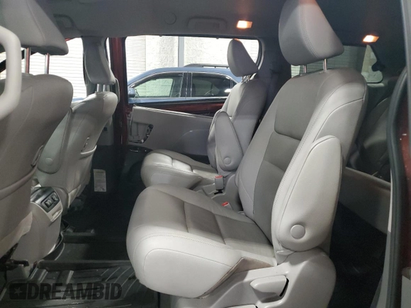 2020 Toyota Sienna XLE z VIN 5TDDZ3DC0LS249557, wystawiony jako Copart lot #56172865 z przebiegiem 79 667 mil mil oraz Szkoda całkowita • Salvage title. Historia ofert i sprzedaży dostępna na DreamBid. Obrazek 11.