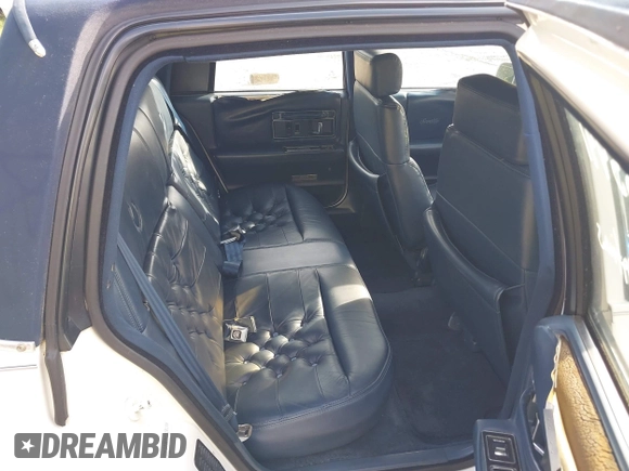 1991 Cadillac Seville z VIN 1G6KS53B9MU820155, wystawiony jako IAAI lot #40035441 z przebiegiem 78 021 mil mil oraz . Historia ofert i sprzedaży dostępna na DreamBid. Obrazek 8.