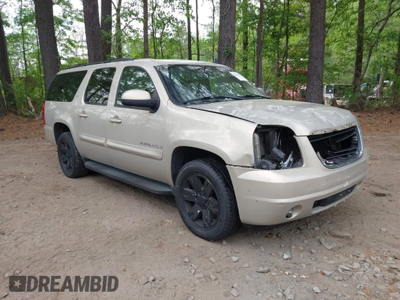 2008 GMC Yukon XL SLT 4SB with VIN 1GKFC16J28R107117, listed as a IAAI auction lot 42094539 with 197,311 mi miles and . Bid and sale history available at carsss.com. Image 1.