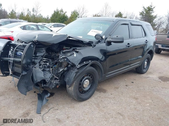 2015 Ford Utility Police Interceptor with VIN 1FM5K8AR8FGA70482, listed as a IAAI auction lot 41504037 with 1 mi miles. Bid and sale history available at carsss.com. Image 2.