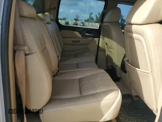 2007 Chevrolet Avalanche LT w/3LT with VIN 3GNEC12037G224778, listed as a Copart auction lot 75393564 with 235,724 mi miles and Salvage Title. Bid and sale history available at carsss.com. Image 10.