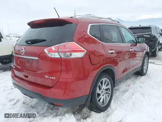 2015 Nissan Rogue SL with VIN 5N1AT2MV8FC903688, listed as a IAAI auction lot 41548493 with 77,123 mi miles. Bid and sale history available at carsss.com. Image 4.