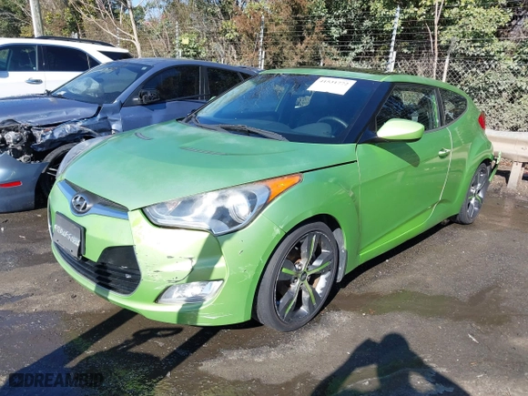 2012 Hyundai Veloster w/Gray Int with VIN KMHTC6AD7CU028072, listed as a IAAI auction lot 41531772 with 198,715 mi miles. Bid and sale history available at carsss.com. Image 17.
