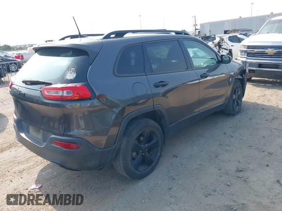 2017 Jeep Cherokee Altitude z VIN 1C4PJLAB9HW623297, wystawiony jako IAAI lot #42313357 z przebiegiem 220 795 mil mil oraz . Historia ofert i sprzedaży dostępna na DreamBid. Obrazek 4.